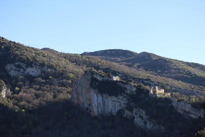 Fort de Buoux ruins on the ridge
