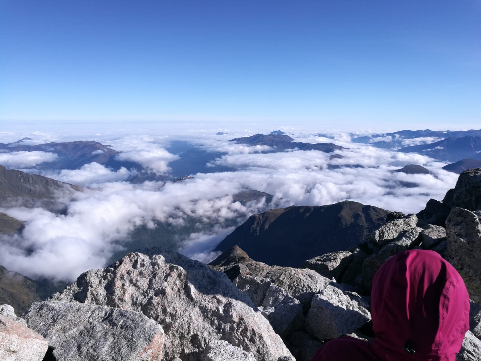 multiple-hikes-pyrenees-27