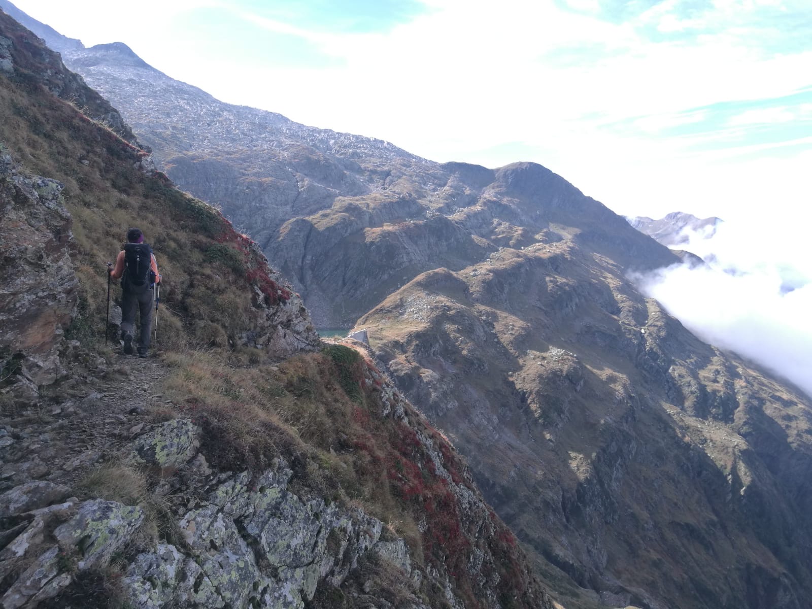multiple-hikes-pyrenees-24