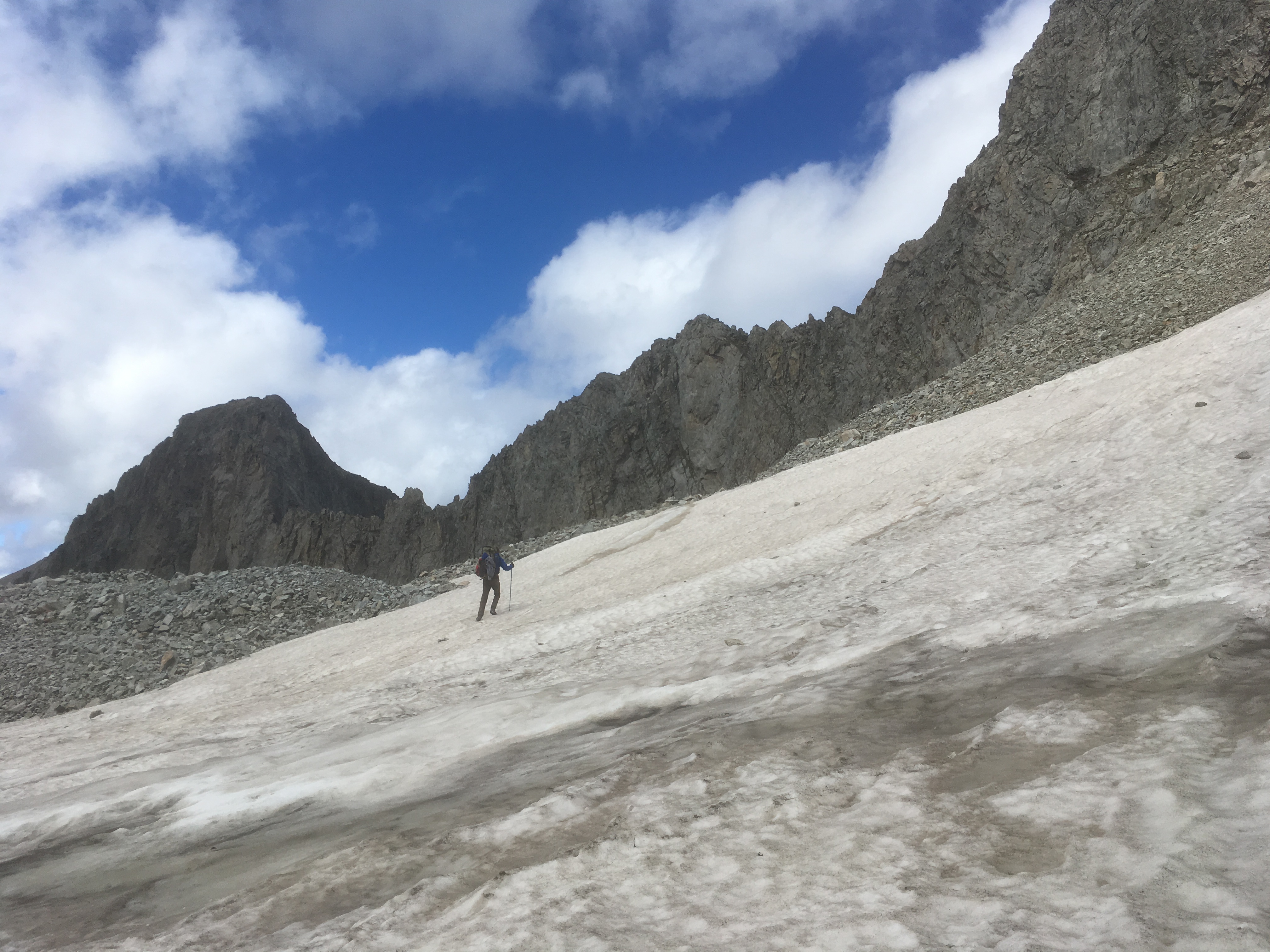 multiple-hikes-pyrenees-0