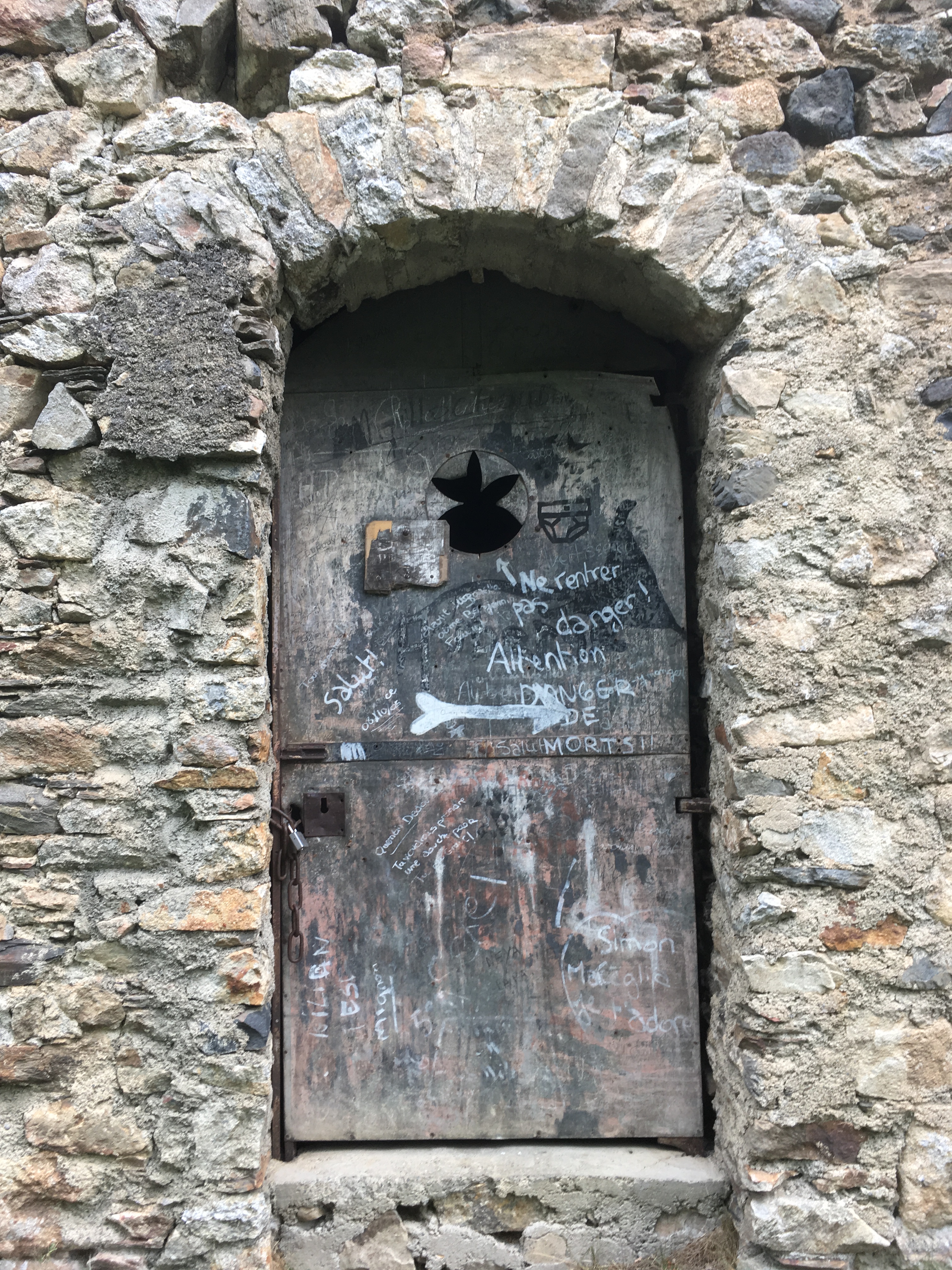 multiple-hikes-pyrenees-18