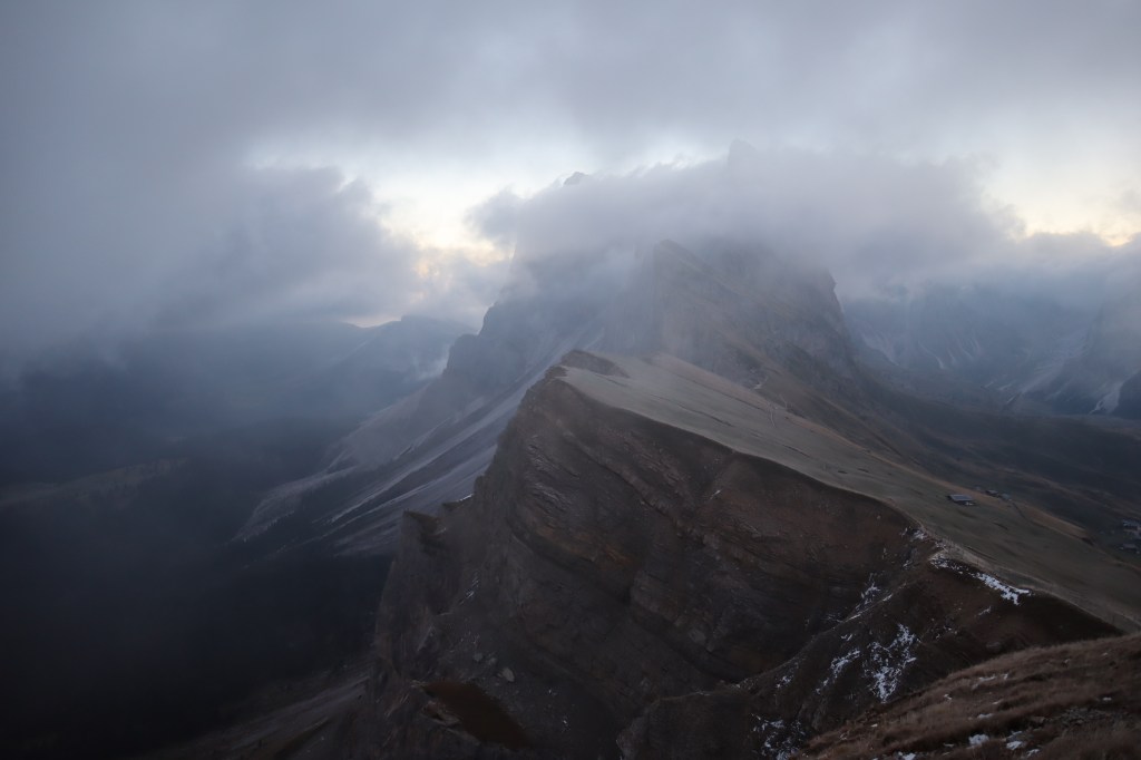 hiking-dolomites-italy-0