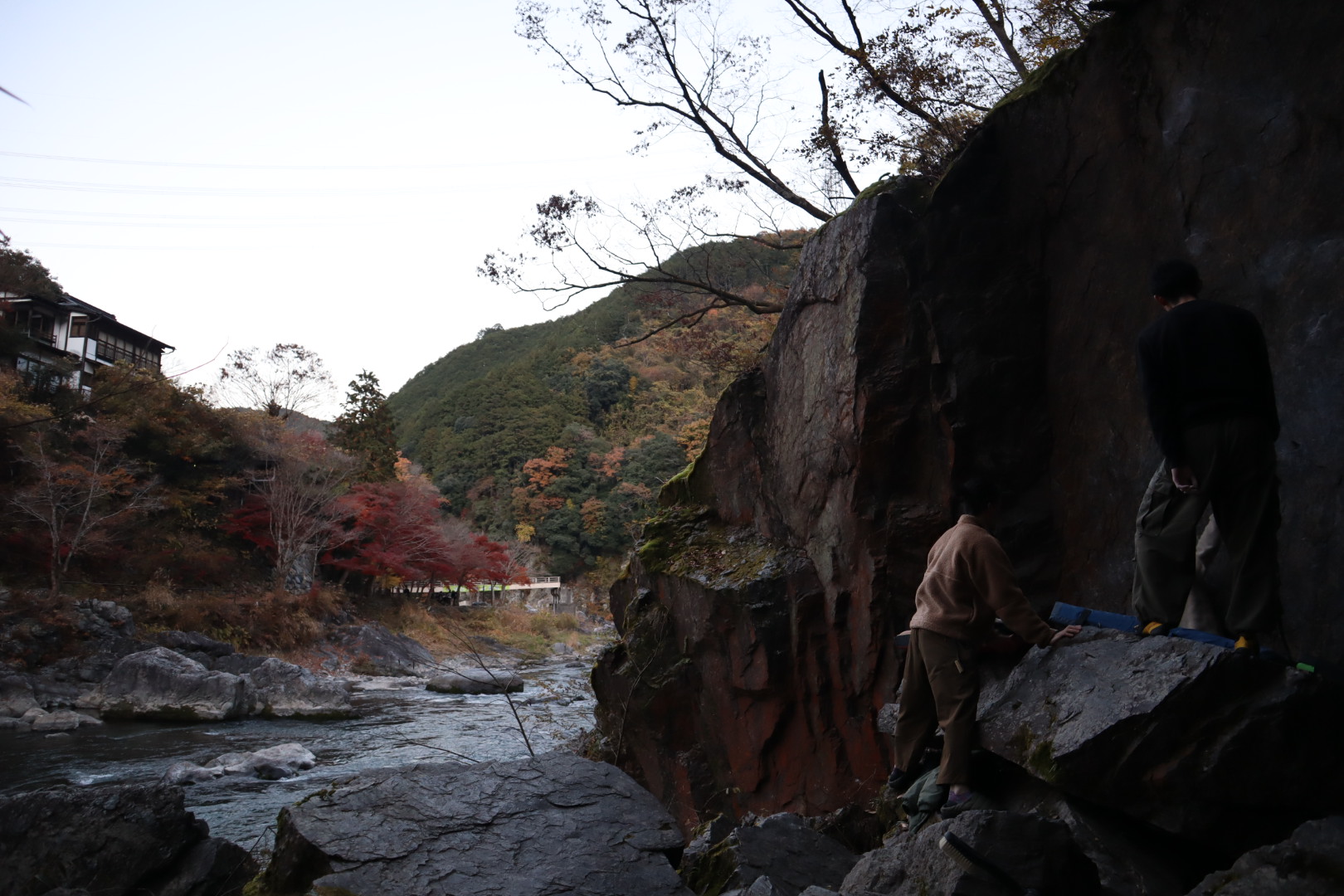 mitake-bouldering-scenic-0